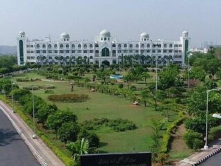 MANNU